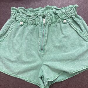 Adorable Blue Blush Distressed Green Paper Bag Waist Shorts Size M So cute!